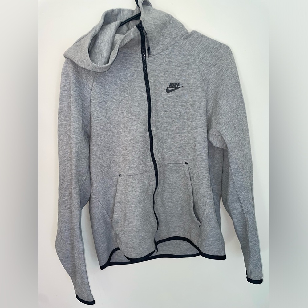 Gray Nike Tech Sweatsuit Gray/Black Pants LARGE Hoodie Small